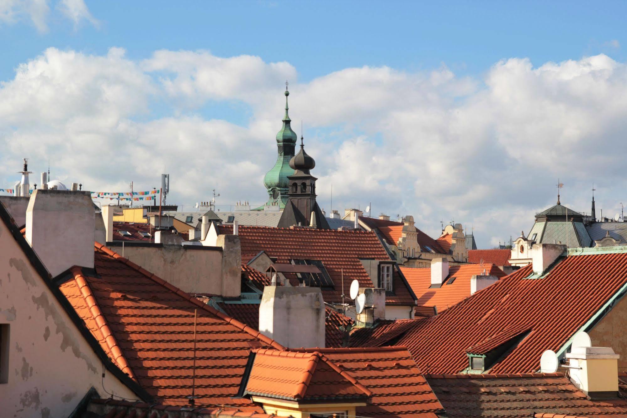 Old Town Boutique Apartments Prag Exterior foto